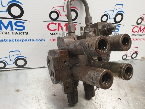 Massey Ferguson Hydraulic Spool Valves 3616205m91, 3582523m1, 3582517m1 - Хидрауличен вентил за Трактор: слика 2 Massey Ferguson Hydraulic Spool Valves 3616205m91, 3582523m1, 3582517m1 - Хидрауличен вентил за Трактор: слика 2