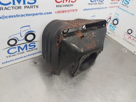 New Holland Case T6, T7, Tm Pto Guard Protective Cover 82024034, 84568331 - Каросерија и екстериер за Земјоделска машина: слика 2 New Holland Case T6, T7, Tm Pto Guard Protective Cover 82024034, 84568331 - Каросерија и екстериер за Земјоделска машина: слика 2