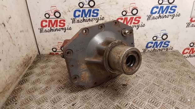 New Holland Case Tm, Mxm Tm125 Front Axle Differential Housing 5182976, 5153611 - Диференцијален запчаник на брзина за Трактор: слика 1 New Holland Case Tm, Mxm Tm125 Front Axle Differential Housing 5182976, 5153611 - Диференцијален запчаник на брзина за Трактор: слика 1