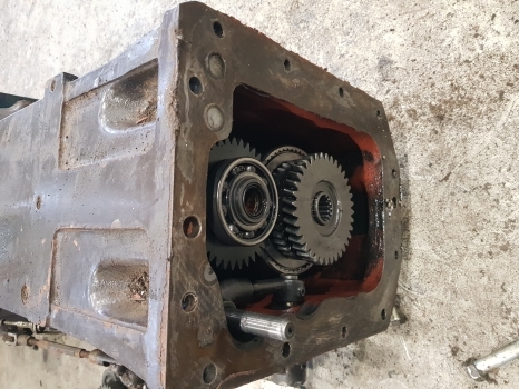 New Holland Fiat Ford L95 Transmission Assy 5166741, 5167174, 47132243, 5172780 - Менувач за Трактор: слика 5 New Holland Fiat Ford L95 Transmission Assy 5166741, 5167174, 47132243, 5172780 - Менувач за Трактор: слика 5