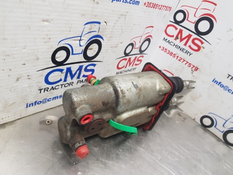 New Holland T7040, T7.260 Brake Master Cylinder 87315873, 87754484, 47777898 - Цилиндар за кочници за Земјоделска машина: слика 5 New Holland T7040, T7.260 Brake Master Cylinder 87315873, 87754484, 47777898 - Цилиндар за кочници за Земјоделска машина: слика 5