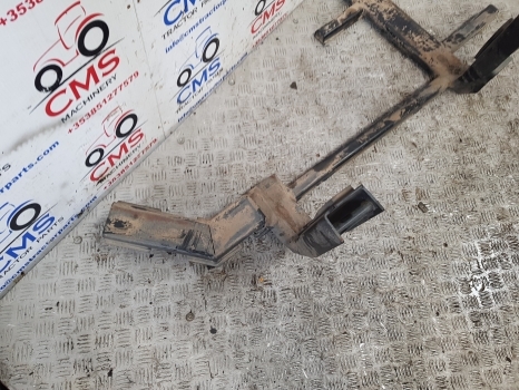 New Holland T8 Steyr Profi Case Maxxum 145 Fuel Tank Bracket Support 47861975 - Резервоар за гориво за Трактор: слика 2 New Holland T8 Steyr Profi Case Maxxum 145 Fuel Tank Bracket Support 47861975 - Резервоар за гориво за Трактор: слика 2
