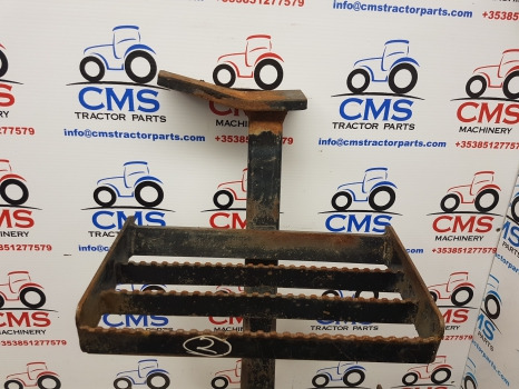 New Holland Ts, 40 Series, 6640, 7840 Foot Step Lhs 82007896, 81872888, 82840363 - Праг за стапнување за Земјоделска машина: слика 2 New Holland Ts, 40 Series, 6640, 7840 Foot Step Lhs 82007896, 81872888, 82840363 - Праг за стапнување за Земјоделска машина: слика 2