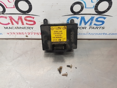 New Holland Ts115a Case Mxu100, 110 Worklamp Ecu 82022885, 47571856 - Единица за контрола за Трактор: слика 5 New Holland Ts115a Case Mxu100, 110 Worklamp Ecu 82022885, 47571856 - Единица за контрола за Трактор: слика 5