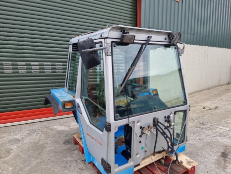 Sold Landini 6880, 7880, 8880, 9880, 9080 Complete Cab Cs11, Sold, Sold, Sold - Кабина: слика 3 Sold Landini 6880, 7880, 8880, 9880, 9080 Complete Cab Cs11, Sold, Sold, Sold - Кабина: слика 3