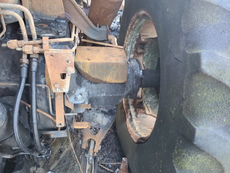 Valtra S374 Rear Half Axle Rhs Lhs 934152150112, 934152150040, 934152150122 - Задна оска: слика 1 Valtra S374 Rear Half Axle Rhs Lhs 934152150112, 934152150040, 934152150122 - Задна оска: слика 1
