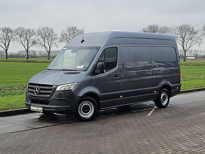 Mercedes-Benz Sprinter 316 L2H2 LED Mbux 10 - Товарно комбе: слика 2 Mercedes-Benz Sprinter 316 L2H2 LED Mbux 10 - Товарно комбе: слика 2