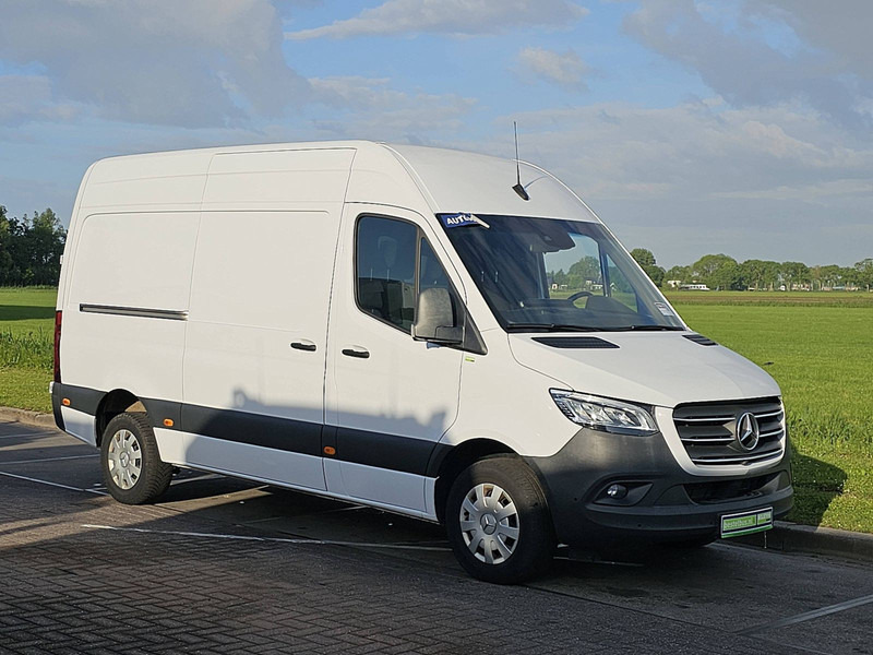 Mercedes-Benz Sprinter 317 L2H2 LED Automaat ! - Товарно комбе: слика 4 Mercedes-Benz Sprinter 317 L2H2 LED Automaat ! - Товарно комбе: слика 4