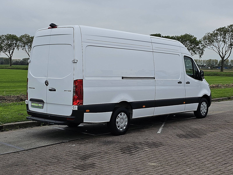 Mercedes-Benz Sprinter 317 L3H2 Maxi Mbux10! - Товарно комбе: слика 3 Mercedes-Benz Sprinter 317 L3H2 Maxi Mbux10! - Товарно комбе: слика 3