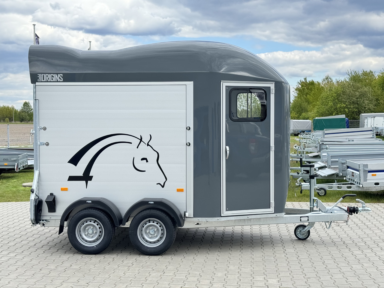 Cheval Liberté Gold Origins ALU 2000 kg - Приколка за коњи: слика 2 Cheval Liberté Gold Origins ALU 2000 kg - Приколка за коњи: слика 2