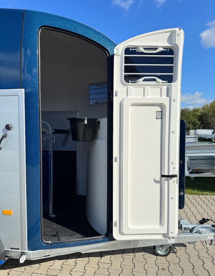 Humbaur Pegasus 2400 | siodlarnia, DMC 2400kg, przyczepa do przewozu 2 koni - Автомобил приколка: слика 3 Humbaur Pegasus 2400 | siodlarnia, DMC 2400kg, przyczepa do przewozu 2 koni - Автомобил приколка: слика 3