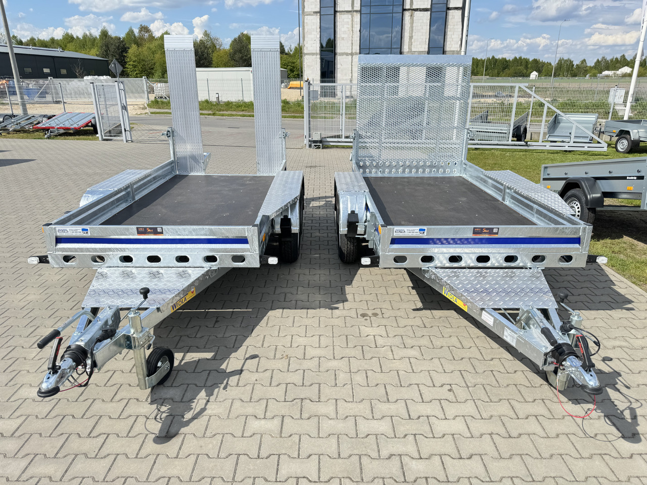 Wiola B2730 GVW 2700 kg machine transporter mini excavator 292x142 cm - Приколка за градежни машини: слика 3 Wiola B2730 GVW 2700 kg machine transporter mini excavator 292x142 cm - Приколка за градежни машини: слика 3