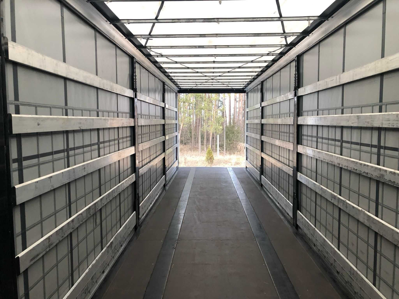 Krone 2023 rok, 93 m3,waga 6200 kg,Certyfikat XL, Multilock, z Niemiec - Полуприколка со церада: слика 4 Krone 2023 rok, 93 m3,waga 6200 kg,Certyfikat XL, Multilock, z Niemiec - Полуприколка со церада: слика 4