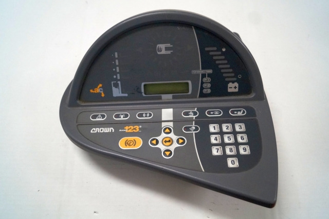 Crown 819883-002-01 | display for ESR5000 display for ESR5000 - Контролна табла за Опрема за ракување со материјали: слика 1 Crown 819883-002-01 | display for ESR5000 display for ESR5000 - Контролна табла за Опрема за ракување со материјали: слика 1