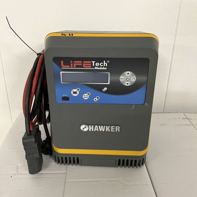Hawker CC210X | Life Tech 24V49A sn. PBA106082 160A Rema battery connector Life Tech 24V49A sn. PBA106082 160A Rema battery connector - Батерија за Опрема за ракување со материјали: слика 1 Hawker CC210X | Life Tech 24V49A sn. PBA106082 160A Rema battery connector Life Tech 24V49A sn. PBA106082 160A Rema battery connector - Батерија за Опрема за ракување со материјали: слика 1