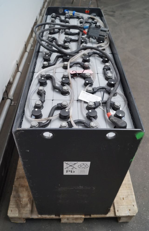 Jungheinrich unknown | Battery 48V775Ah 05-EPZS775SL Year 2022 weight 1141 kg sn - Батерија за Опрема за ракување со материјали: слика 2 Jungheinrich unknown | Battery 48V775Ah 05-EPZS775SL Year 2022 weight 1141 kg sn - Батерија за Опрема за ракување со материјали: слика 2