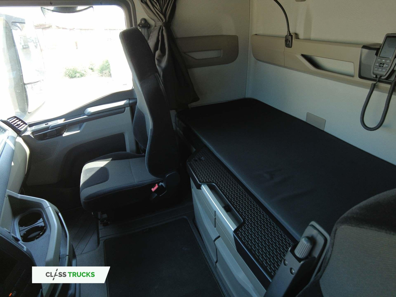 Камион влекач MAN TGX 18.510 GX, 14 Gears: слика 21 Камион влекач MAN TGX 18.510 GX, 14 Gears: слика 21