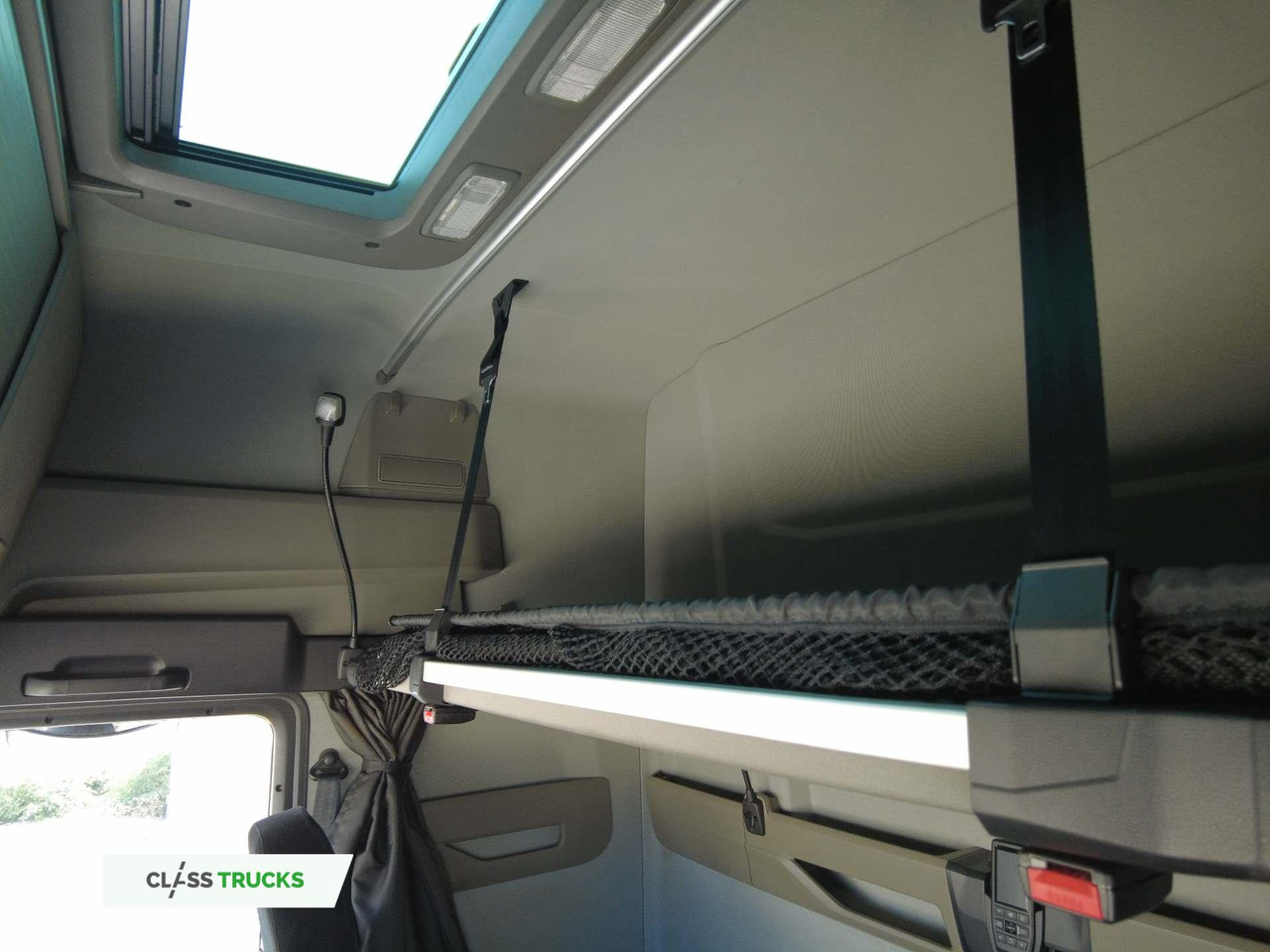 Камион влекач MAN TGX 18.510 GX, 14 Gears: слика 17 Камион влекач MAN TGX 18.510 GX, 14 Gears: слика 17