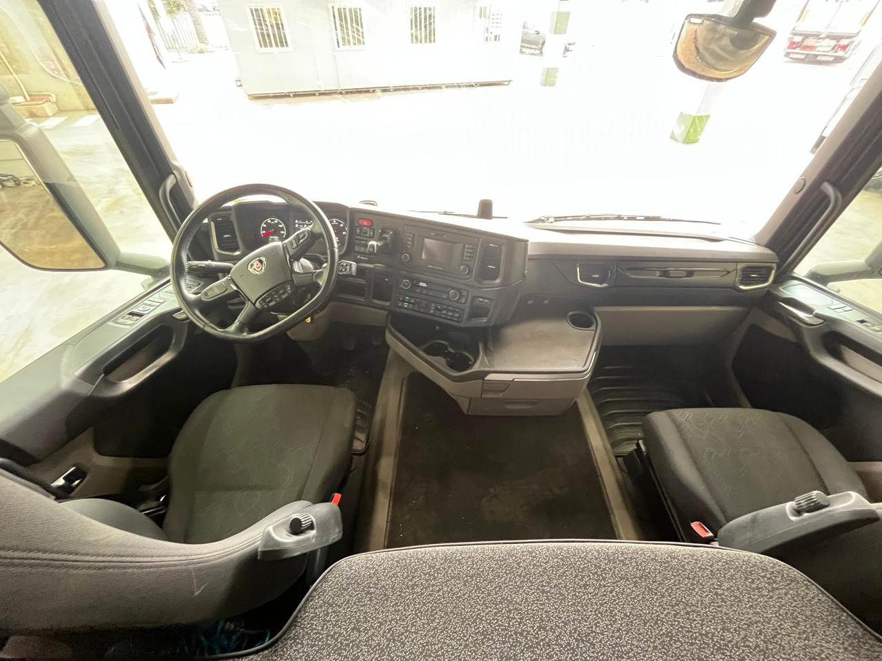 Scania R450 CR20H Retarder ACC - Камион влекач: слика 4 Scania R450 CR20H Retarder ACC - Камион влекач: слика 4