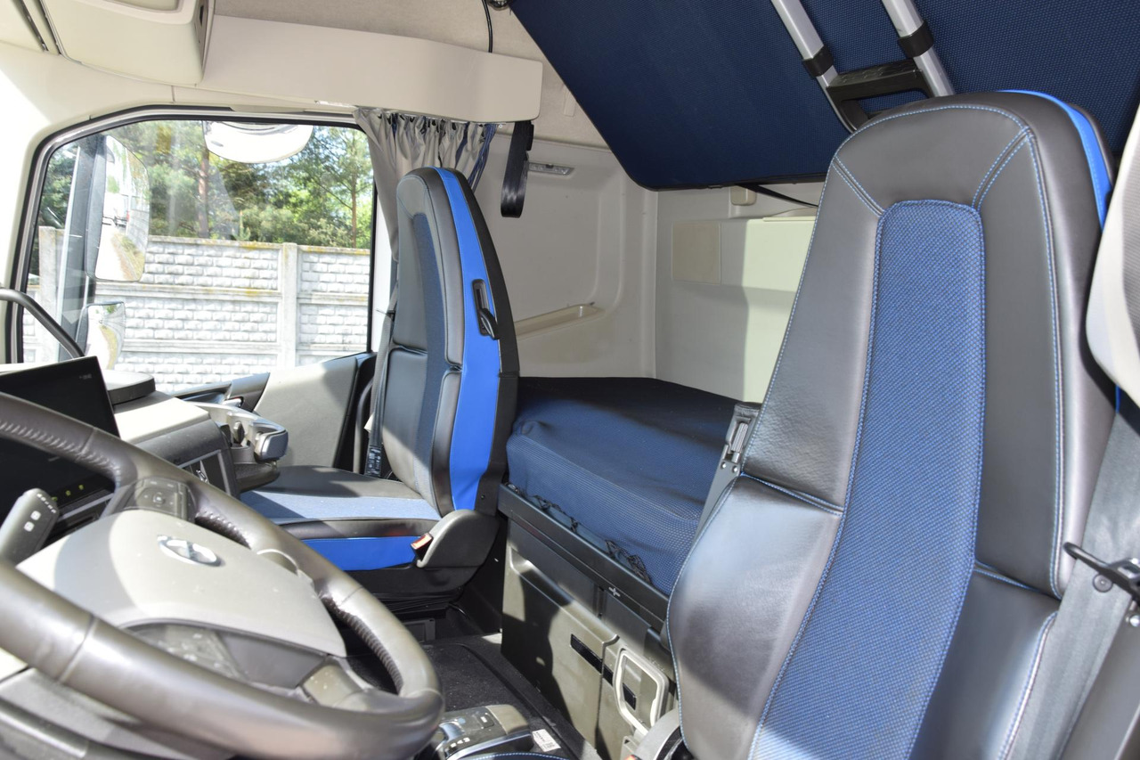 Камион влекач Volvo FH 500 Globetrotter XL: слика 9