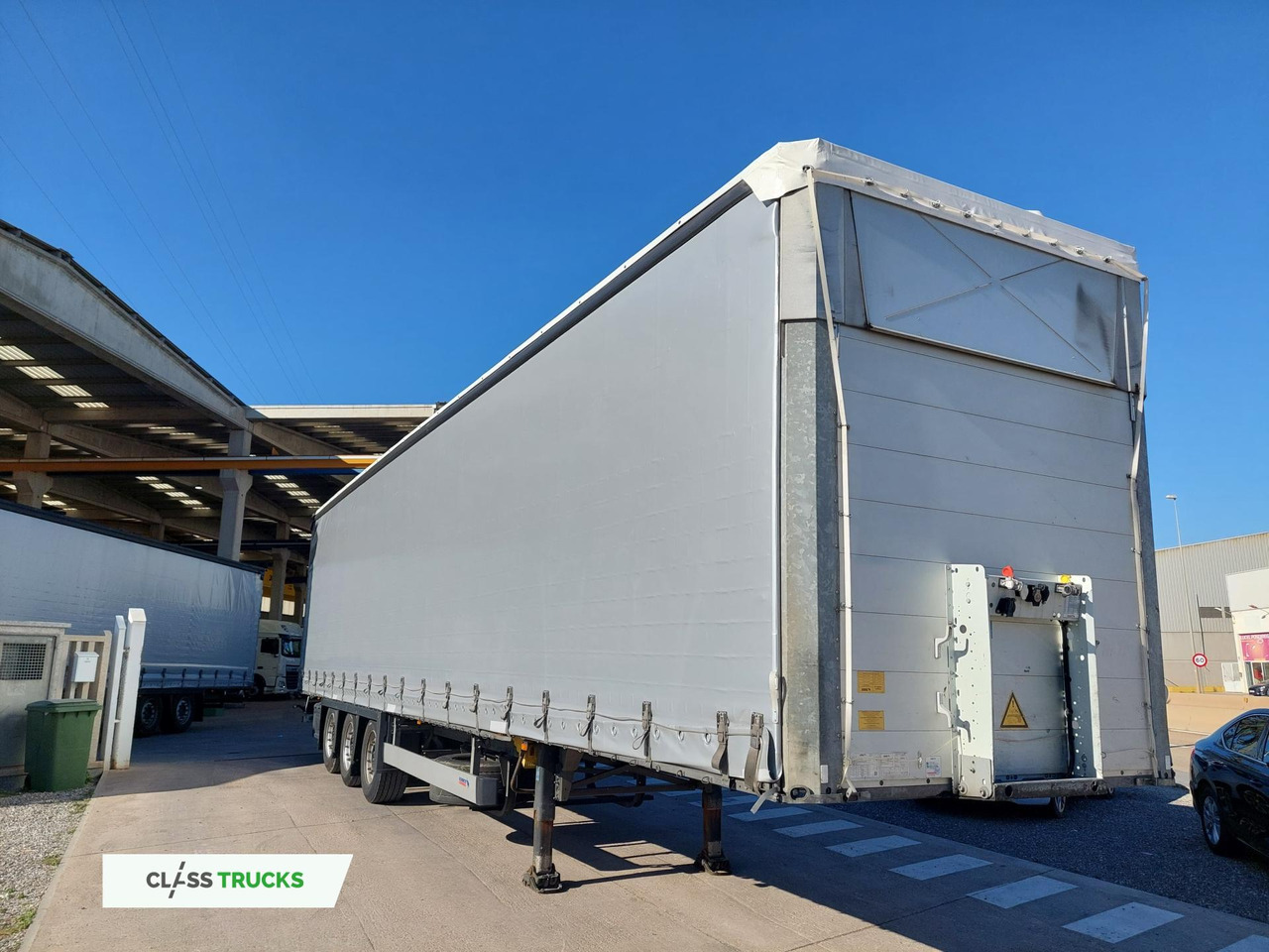 Schmitz Cargobull SCS24/L Varios - Полуприколка со церада: слика 2 Schmitz Cargobull SCS24/L Varios - Полуприколка со церада: слика 2