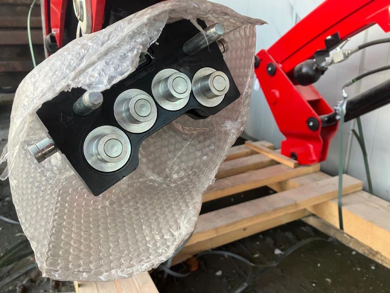 ALÖ X5SDME / MF FL3919X - Преден утоварувач за трактор: слика 3 ALÖ X5SDME / MF FL3919X - Преден утоварувач за трактор: слика 3