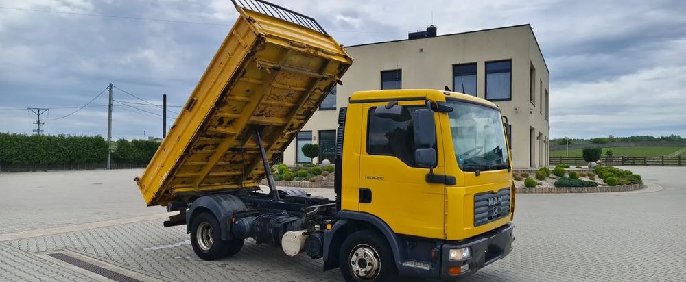MAN TGL 8.210 * 2007 * 3-stronny KIPER * NOWE OPONY * MANUAL * RESOR * 3 MIEJSCA - Кипер: слика 1 MAN TGL 8.210 * 2007 * 3-stronny KIPER * NOWE OPONY * MANUAL * RESOR * 3 MIEJSCA - Кипер: слика 1