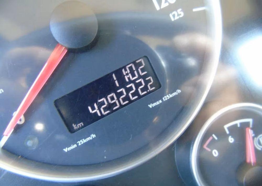 Кипер, Камион со кран MAN TGS 26.400 6x6 – Wywrotka 3-stronna Meiller + Żuraw HIAB 166 E3 HIPRO – 429.222 km – Euro 4: слика 24 Кипер, Камион со кран MAN TGS 26.400 6x6 – Wywrotka 3-stronna Meiller + Żuraw HIAB 166 E3 HIPRO – 429.222 km – Euro 4: слика 24