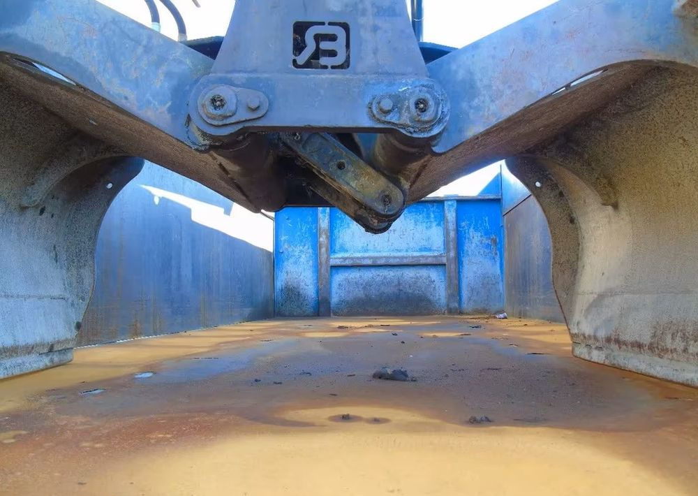 Кипер, Камион со кран MAN TGS 26.400 6x6 – Wywrotka 3-stronna Meiller + Żuraw HIAB 166 E3 HIPRO – 429.222 km – Euro 4: слика 19 Кипер, Камион со кран MAN TGS 26.400 6x6 – Wywrotka 3-stronna Meiller + Żuraw HIAB 166 E3 HIPRO – 429.222 km – Euro 4: слика 19