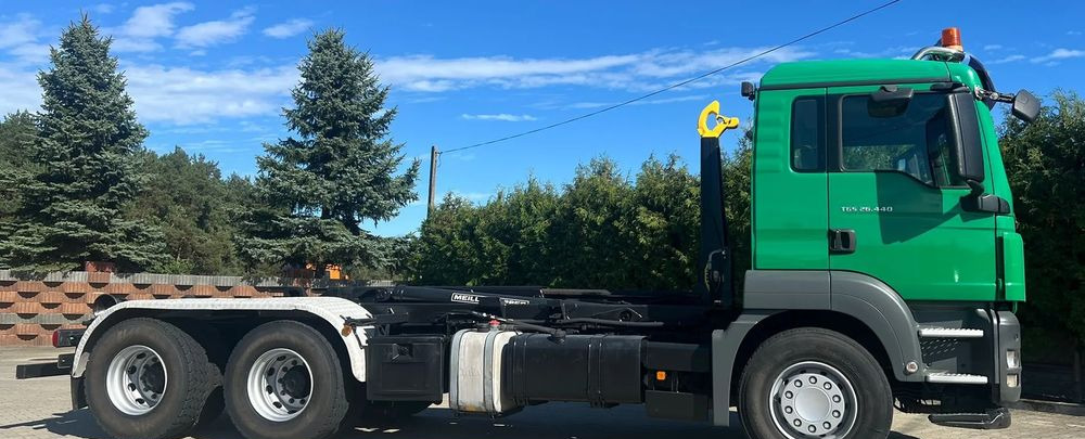 MAN TGS 26.440 | Hakowiec Meiller-Kipper | 6x4 - dwie osie napędowe | 440 KM | przód resor, tył pneumatyczne |Belka ostrzegawcza (koguty) - Камион со кука за подигање: слика 3 MAN TGS 26.440 | Hakowiec Meiller-Kipper | 6x4 - dwie osie napędowe | 440 KM | przód resor, tył pneumatyczne |Belka ostrzegawcza (koguty) - Камион со кука за подигање: слика 3