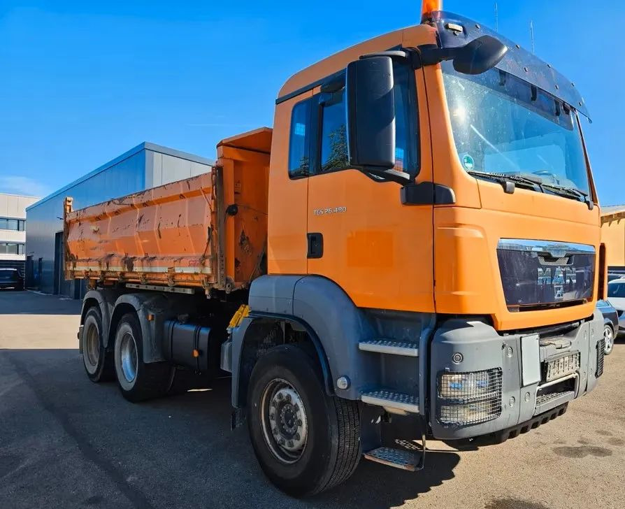 MAN TGS 26.480 6x4 WYWROTKA 3-STRONNA | AUTOMAT | EURO 5 | PRZEBIEG 310 000km! - Кипер: слика 1 MAN TGS 26.480 6x4 WYWROTKA 3-STRONNA | AUTOMAT | EURO 5 | PRZEBIEG 310 000km! - Кипер: слика 1