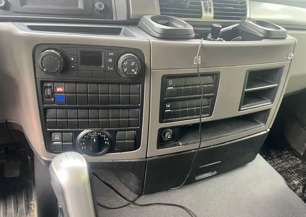 MAN TGS 41.460 8x8 • Meiller • Muldenkipper • Allrad • Euro 6d • Przebieg: 85 000 km - Кипер: слика 5 MAN TGS 41.460 8x8 • Meiller • Muldenkipper • Allrad • Euro 6d • Przebieg: 85 000 km - Кипер: слика 5