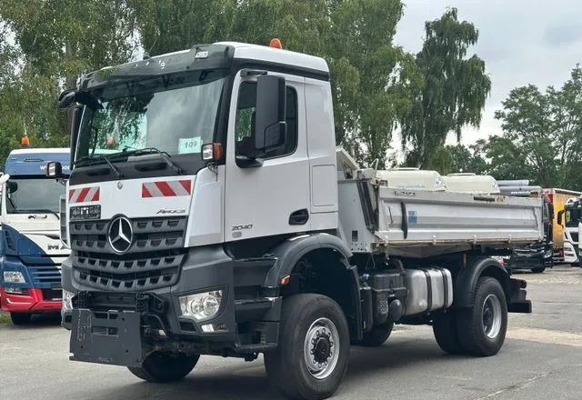 Mercedes-Benz Arocs 2040 4x4 – Meiller | Euro 6c | płyta czołowa do montażu pługu, osprzętu zimowego lub komunalnego | Automat | Resory stalowe (Blatt-Blatt) - Кипер: слика 4 Mercedes-Benz Arocs 2040 4x4 – Meiller | Euro 6c | płyta czołowa do montażu pługu, osprzętu zimowego lub komunalnego | Automat | Resory stalowe (Blatt-Blatt) - Кипер: слика 4