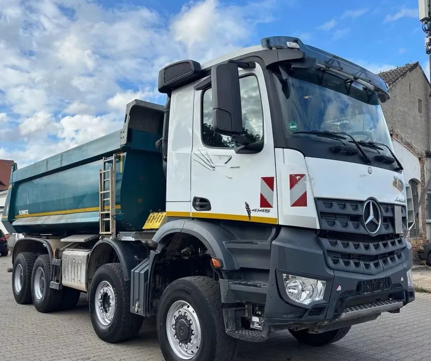 Mercedes-Benz Mercedes-Benz Arocs 4145AK 8x6 Allrad | Wywrotka Schmitz Mulda z hydrauliczną zabudową kiprującą | Euro 6c | Przebieg: 144 249 km !!!! - Кипер: слика 3 Mercedes-Benz Mercedes-Benz Arocs 4145AK 8x6 Allrad | Wywrotka Schmitz Mulda z hydrauliczną zabudową kiprującą | Euro 6c | Przebieg: 144 249 km !!!! - Кипер: слика 3