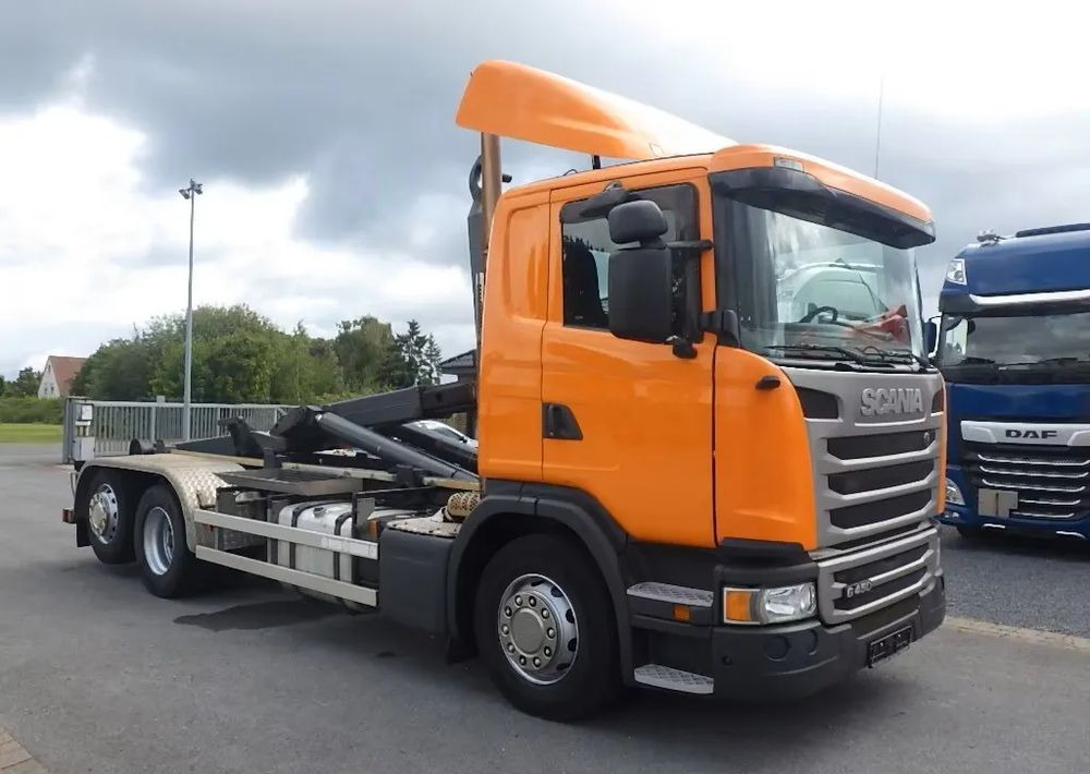 Scania G 450 — Hakowiec / Retarder / Pełna pneumatyka / Skrętna oś / Euro 6/ 6x2 - Камион со кука за подигање: слика 2 Scania G 450 — Hakowiec / Retarder / Pełna pneumatyka / Skrętna oś / Euro 6/ 6x2 - Камион со кука за подигање: слика 2