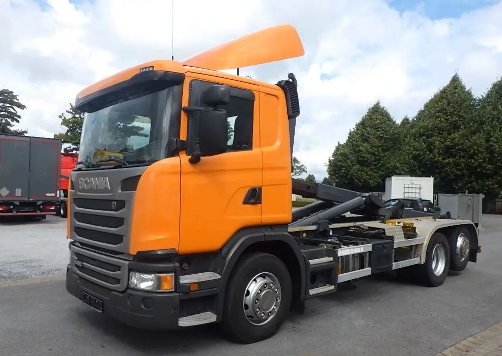Scania G 450 — Hakowiec / Retarder / Pełna pneumatyka / Skrętna oś / Euro 6/ 6x2 - Камион со кука за подигање: слика 1 Scania G 450 — Hakowiec / Retarder / Pełna pneumatyka / Skrętna oś / Euro 6/ 6x2 - Камион со кука за подигање: слика 1
