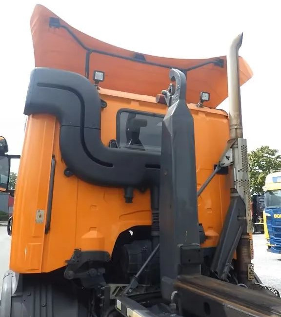 Scania G 450 — Hakowiec / Retarder / Pełna pneumatyka / Skrętna oś / Euro 6/ 6x2 - Камион со кука за подигање: слика 5 Scania G 450 — Hakowiec / Retarder / Pełna pneumatyka / Skrętna oś / Euro 6/ 6x2 - Камион со кука за подигање: слика 5