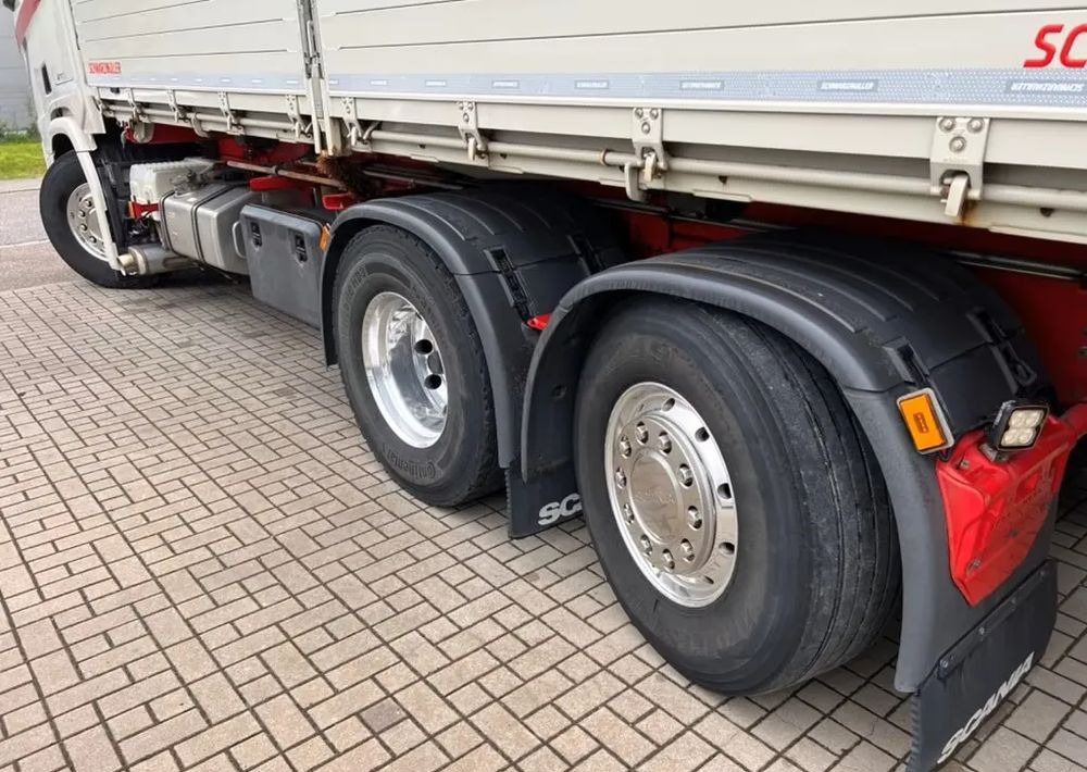 Кипер, Камион со кран Scania R500 Baustoff / 2-stronna wywrotka Schwarzmüller /HDS Fassi F215 / Euro 6 / Napęd na tylną oś: слика 16 Кипер, Камион со кран Scania R500 Baustoff / 2-stronna wywrotka Schwarzmüller /HDS Fassi F215 / Euro 6 / Napęd na tylną oś: слика 16