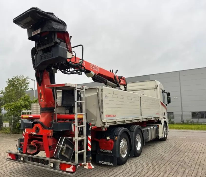 Кипер, Камион со кран Scania R500 Baustoff / 2-stronna wywrotka Schwarzmüller /HDS Fassi F215 / Euro 6 / Napęd na tylną oś: слика 14 Кипер, Камион со кран Scania R500 Baustoff / 2-stronna wywrotka Schwarzmüller /HDS Fassi F215 / Euro 6 / Napęd na tylną oś: слика 14