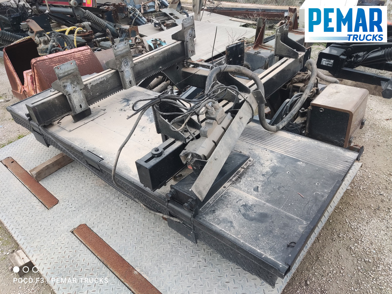 PLATAFORMA ELEVADORA RETRACTIL D HOLLANDIA 1.500 KG - Товарна рампа: слика 1 PLATAFORMA ELEVADORA RETRACTIL D HOLLANDIA 1.500 KG - Товарна рампа: слика 1