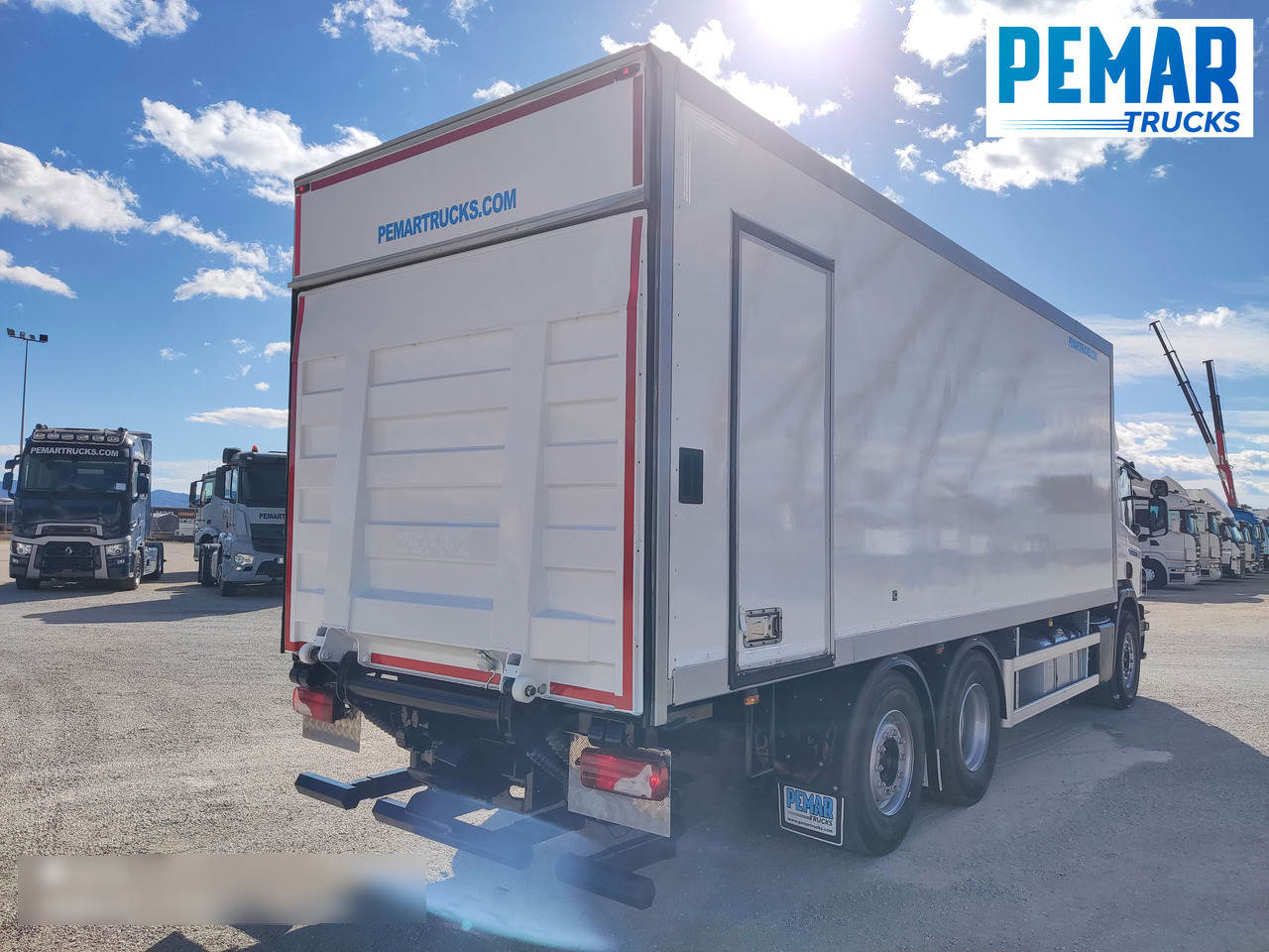 SCANIA P 450 6X2 CAJA CERRADA - Камион сандучар: слика 5 SCANIA P 450 6X2 CAJA CERRADA - Камион сандучар: слика 5