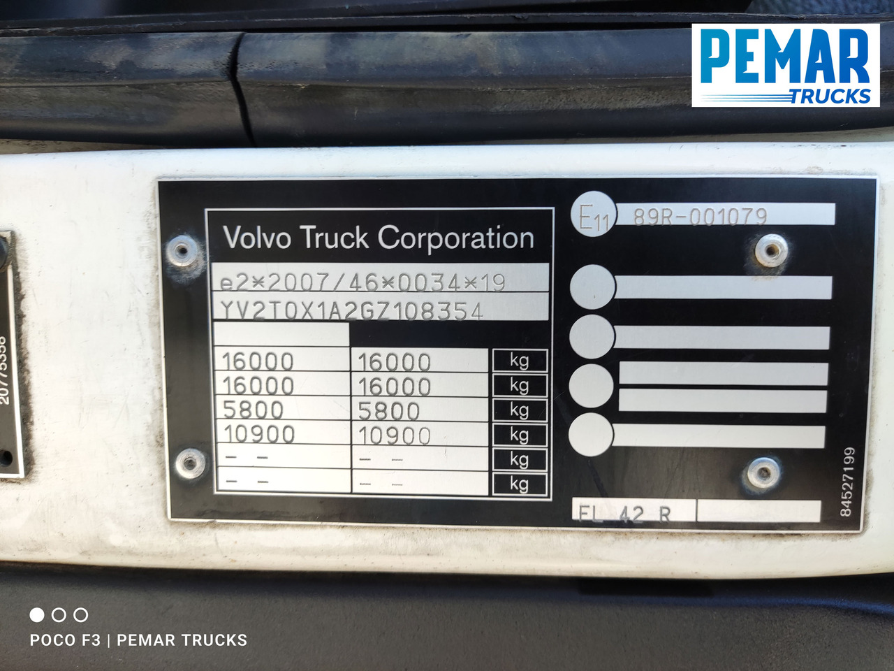 Камион со церада VOLVO FL 250 SEMITAUTLINER 16T: слика 29