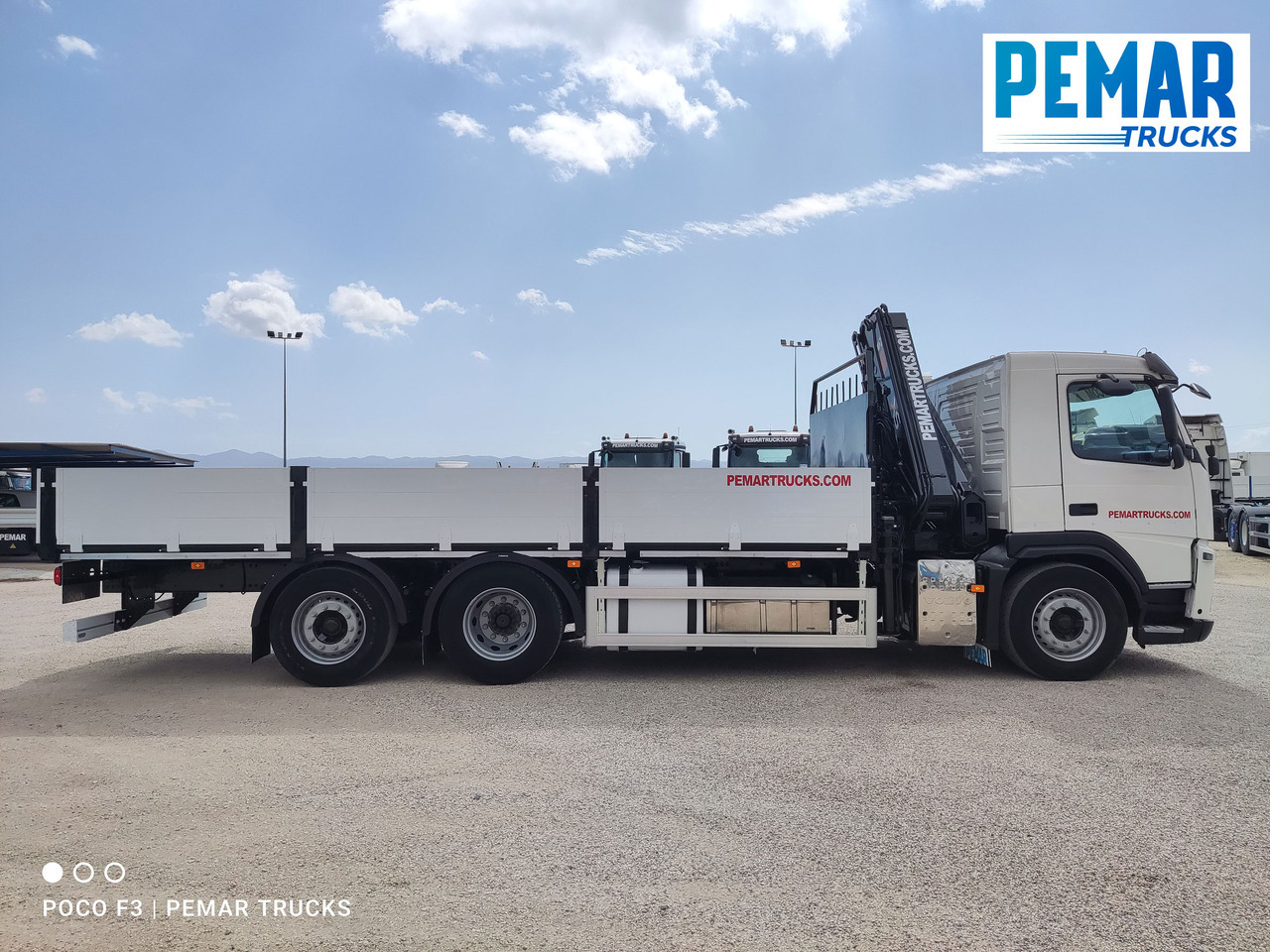 VOLVO FM 330 6X2 GRUA CAJA FIJA - Камион со платформа, Камион со кран: слика 5 VOLVO FM 330 6X2 GRUA CAJA FIJA - Камион со платформа, Камион со кран: слика 5