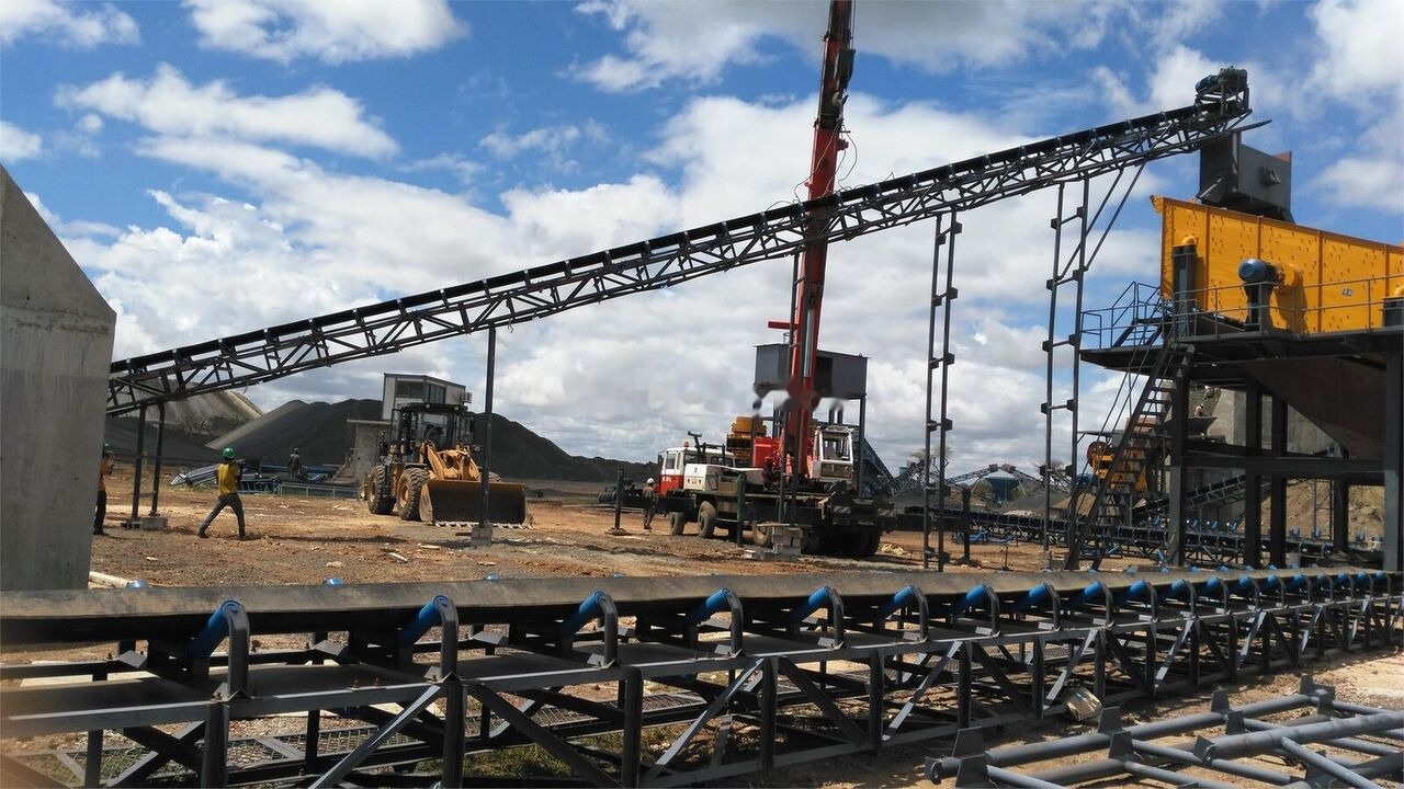 Kinglink 250-300 TPH Stationary Basalt Stone Crushing Plant - Дробилка: слика 3 Kinglink 250-300 TPH Stationary Basalt Stone Crushing Plant - Дробилка: слика 3