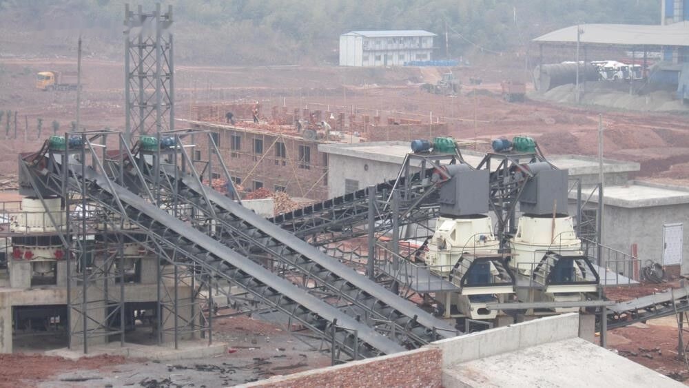 Kinglink 250TPH Granite/Basalt/Riverstone Crushing Plant - Дробилка: слика 3 Kinglink 250TPH Granite/Basalt/Riverstone Crushing Plant - Дробилка: слика 3