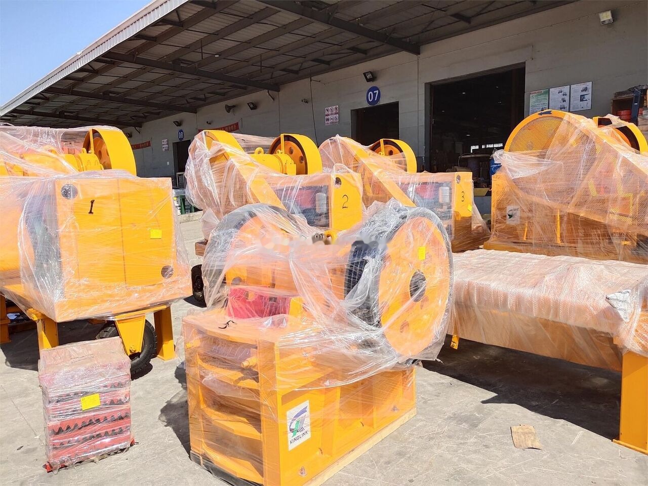 Нов Дробилката за вилица Kinglink Diesel engine Driven Portable Jaw Crusher: слика 7