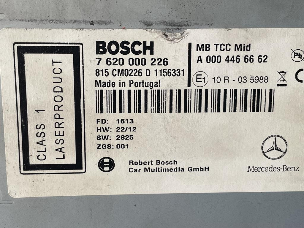 BOSCH RADIO FOR MERCEDES ACTROS MP4 - A 0004466662 - Кабина и ентериер за Камион: слика 3 BOSCH RADIO FOR MERCEDES ACTROS MP4 - A 0004466662 - Кабина и ентериер за Камион: слика 3