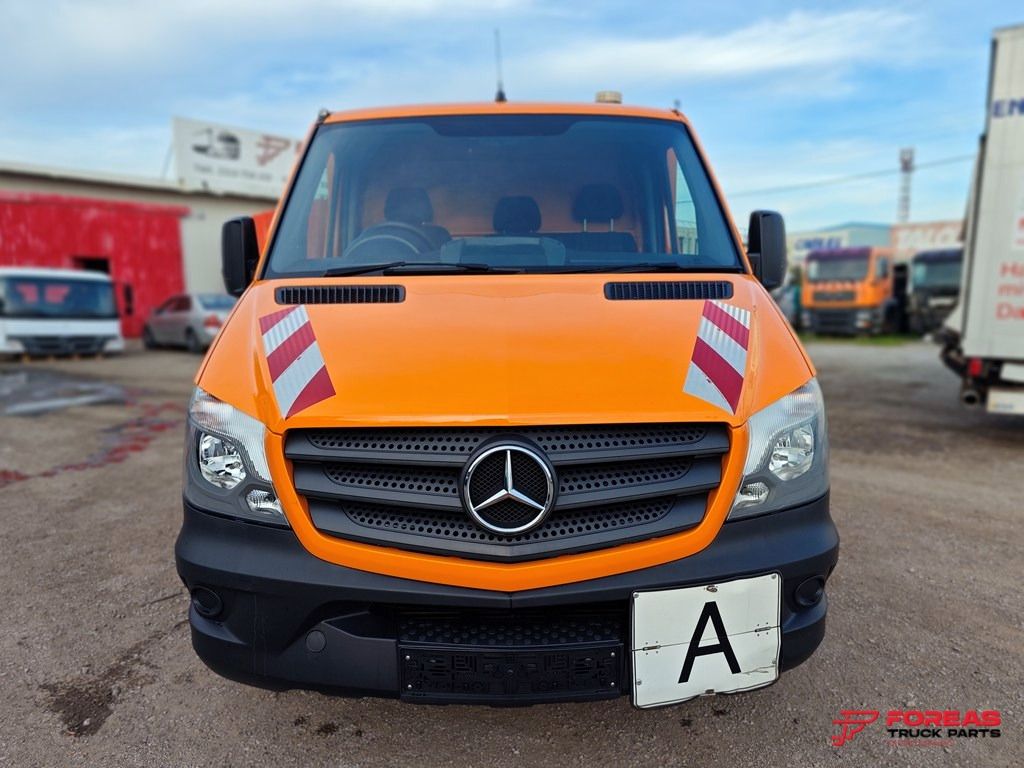 MERCEDES-BENZ 311 – TIPPER – RIGHT HAND DRIVE (RHD) - Комби кипер: слика 2 MERCEDES-BENZ 311 – TIPPER – RIGHT HAND DRIVE (RHD) - Комби кипер: слика 2