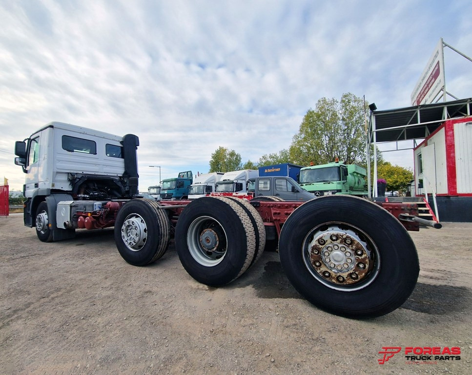 MERCEDES-BENZ ACTROS 3241 8x2 EURO 5 INTARDER - Камион со кабинска шасија: слика 5 MERCEDES-BENZ ACTROS 3241 8x2 EURO 5 INTARDER - Камион со кабинска шасија: слика 5