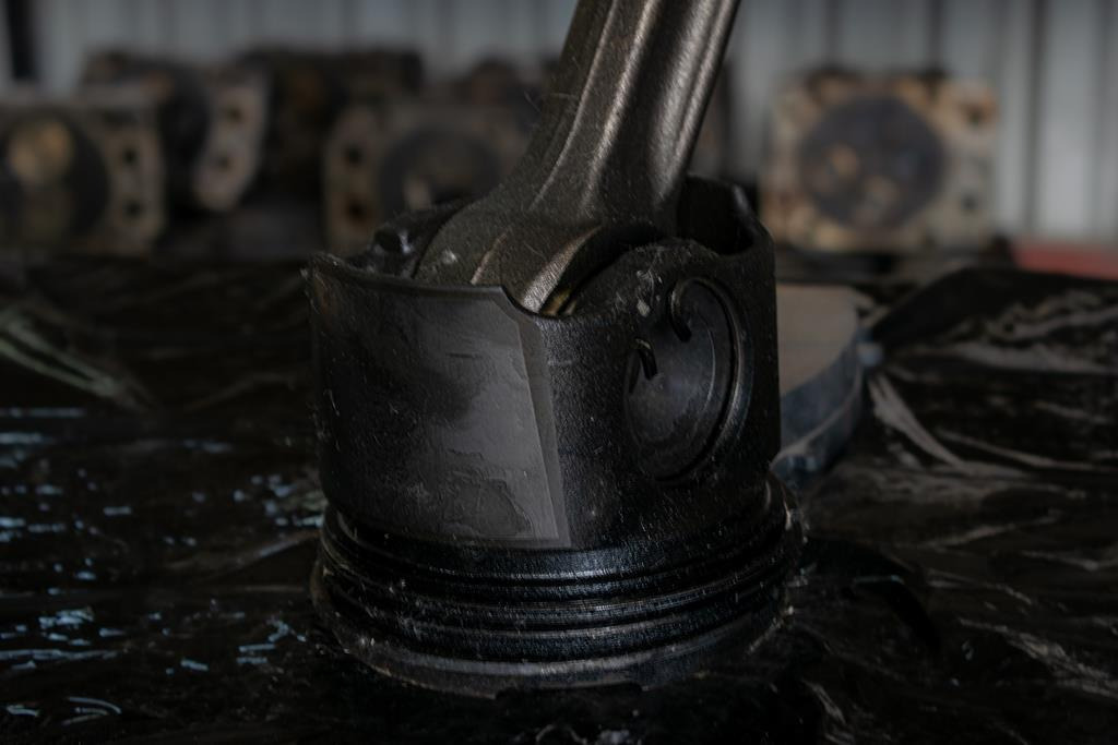 MERCEDES-BENZ ACTROS PISTON WITH CONNECTING ROD EURO VI FOR ENGINE CODE ΟΜ 471 - Спојна прачка за Камион: слика 2 MERCEDES-BENZ ACTROS PISTON WITH CONNECTING ROD EURO VI FOR ENGINE CODE ΟΜ 471 - Спојна прачка за Камион: слика 2